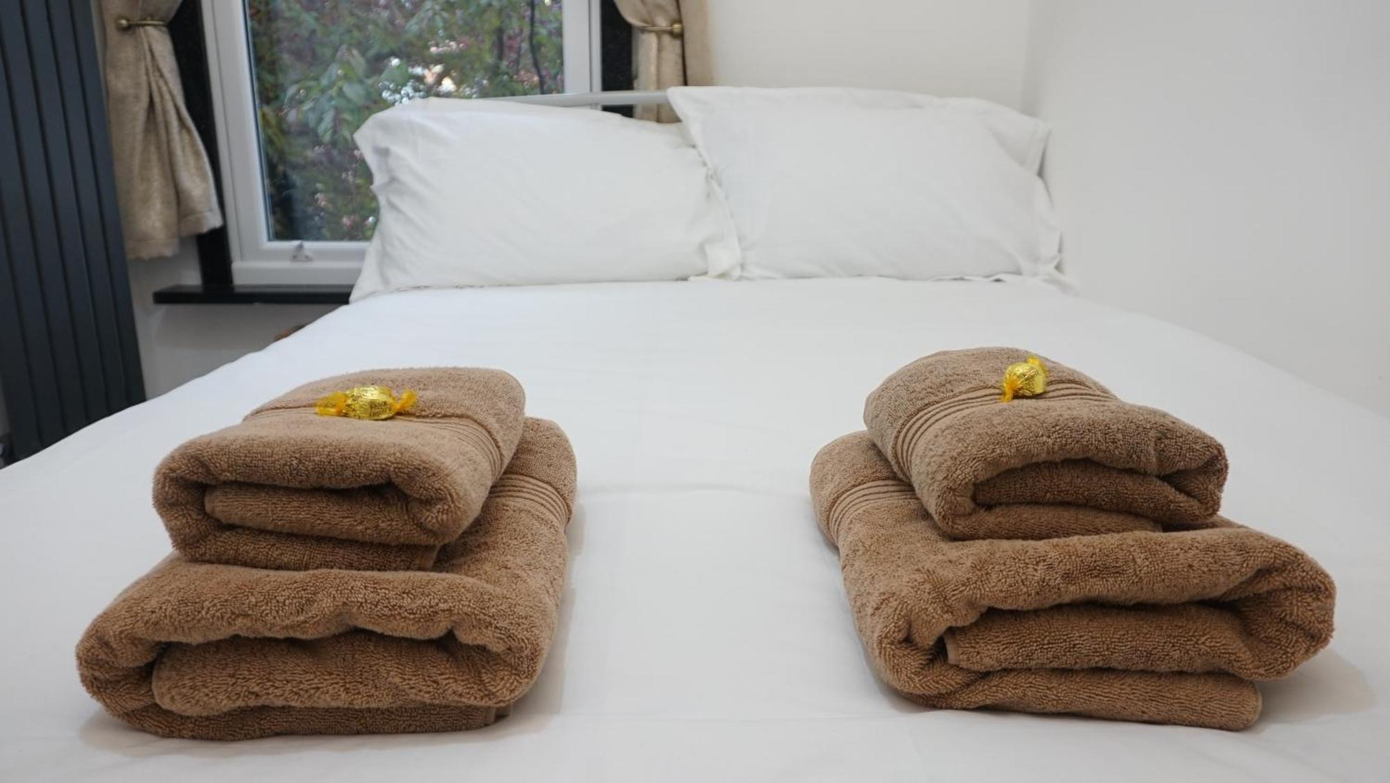 Beautiful London Home Sleeps 6, 2 Minutes To Metro Extérieur photo