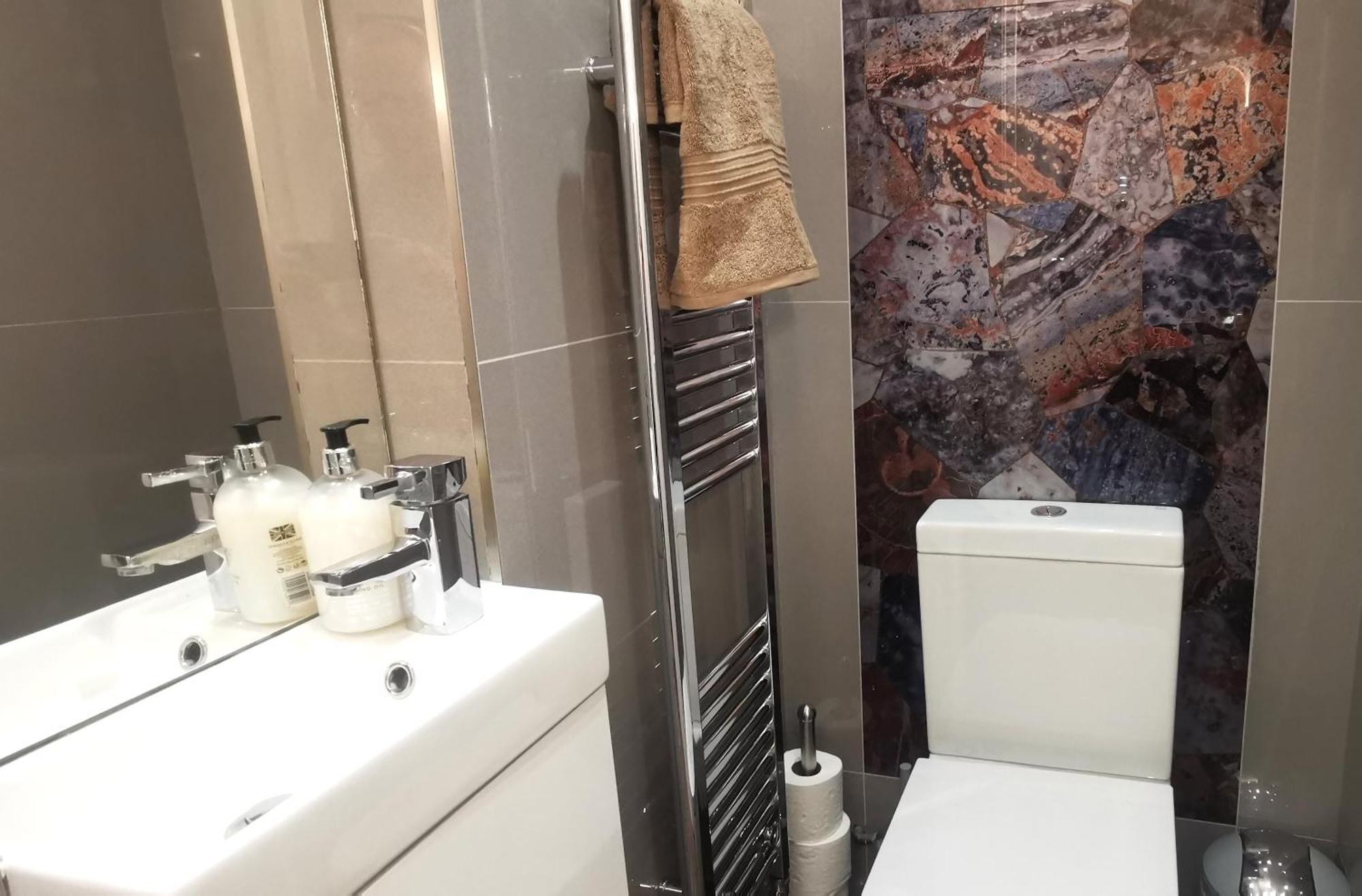 Beautiful London Home Sleeps 6, 2 Minutes To Metro Extérieur photo